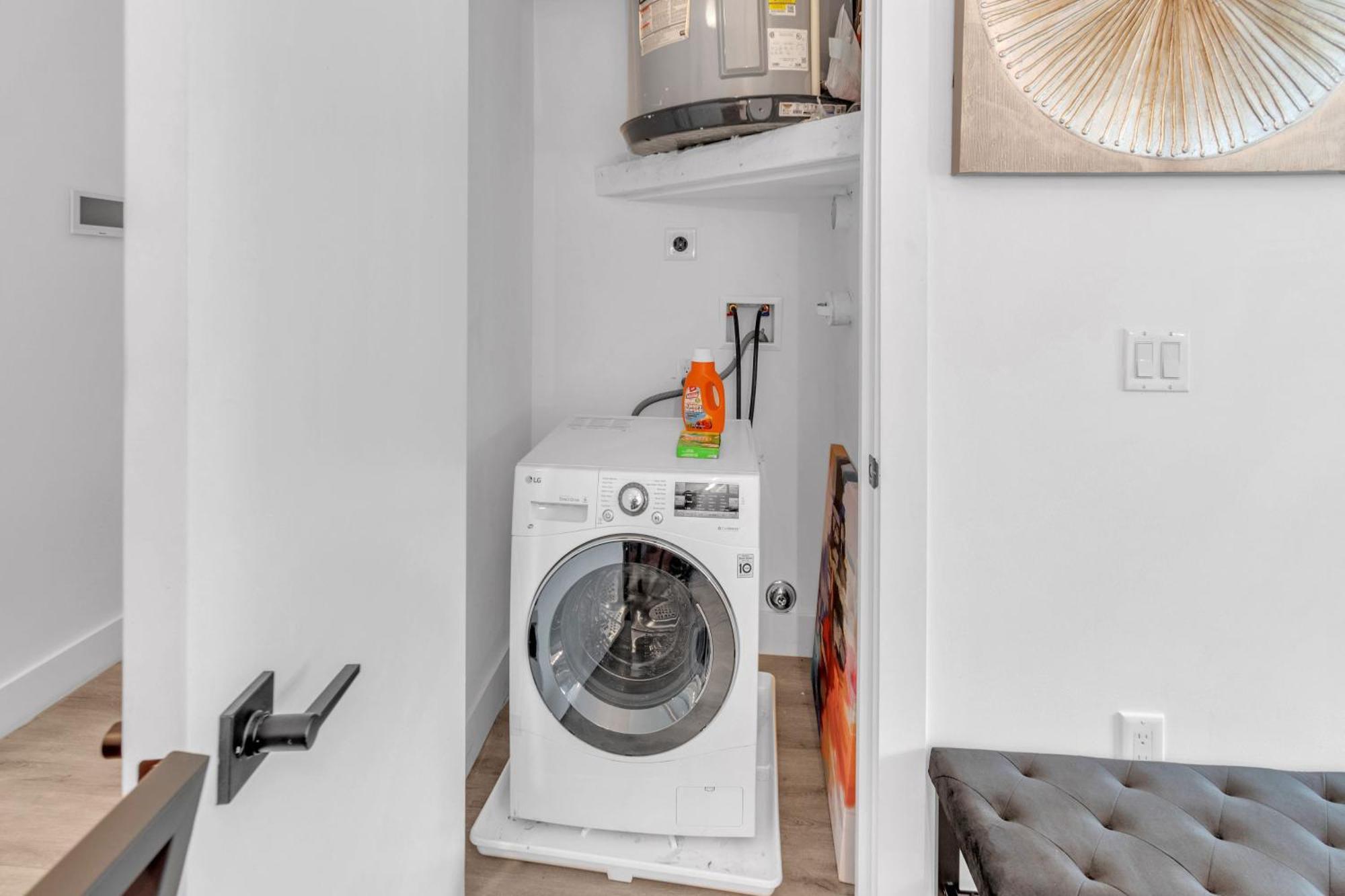 Apartamento Royal Oasis Indoor Pool, Free Parking, Near Nyc Elizabeth Exterior foto