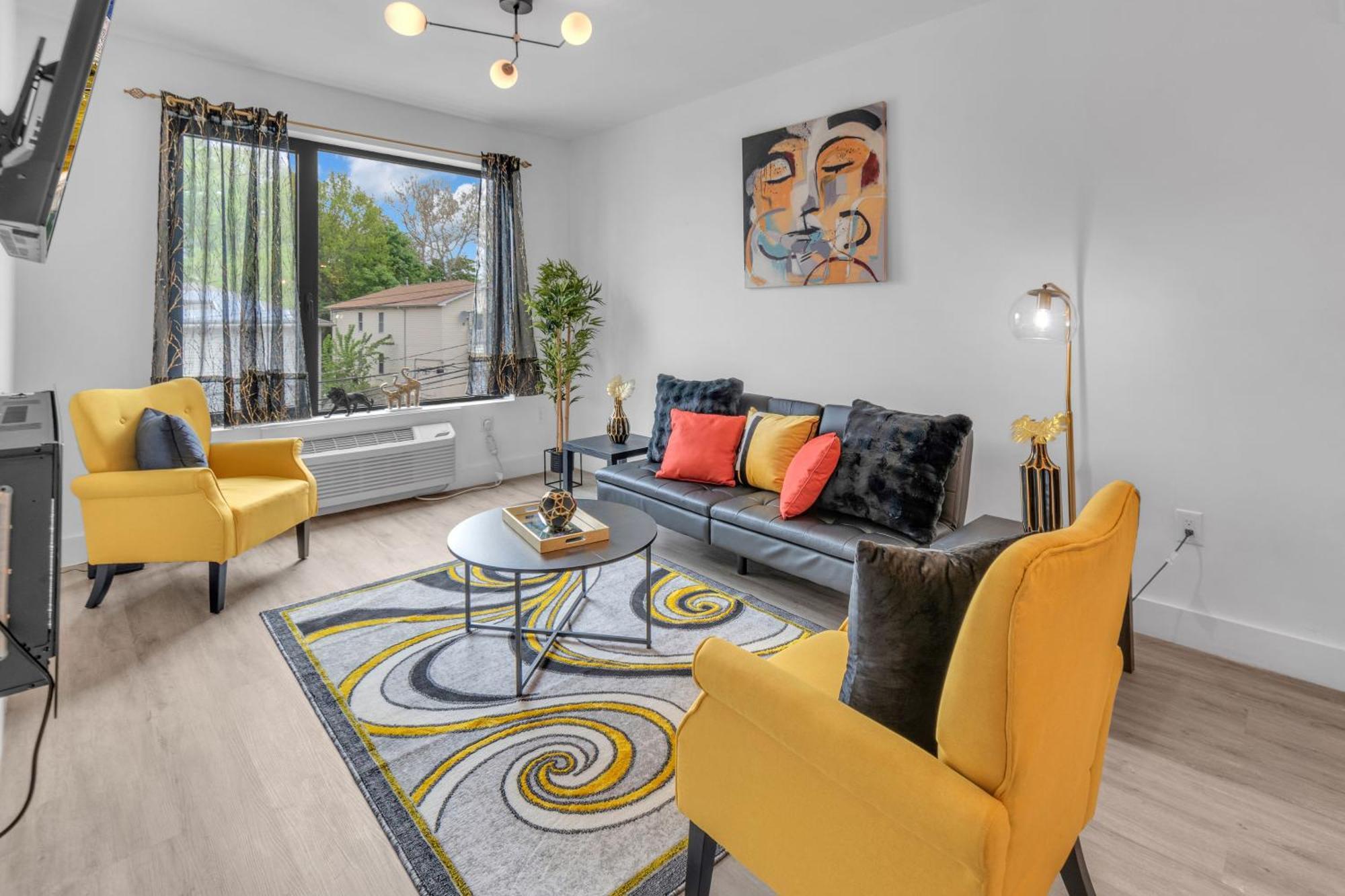 Apartamento Royal Oasis Indoor Pool, Free Parking, Near Nyc Elizabeth Exterior foto