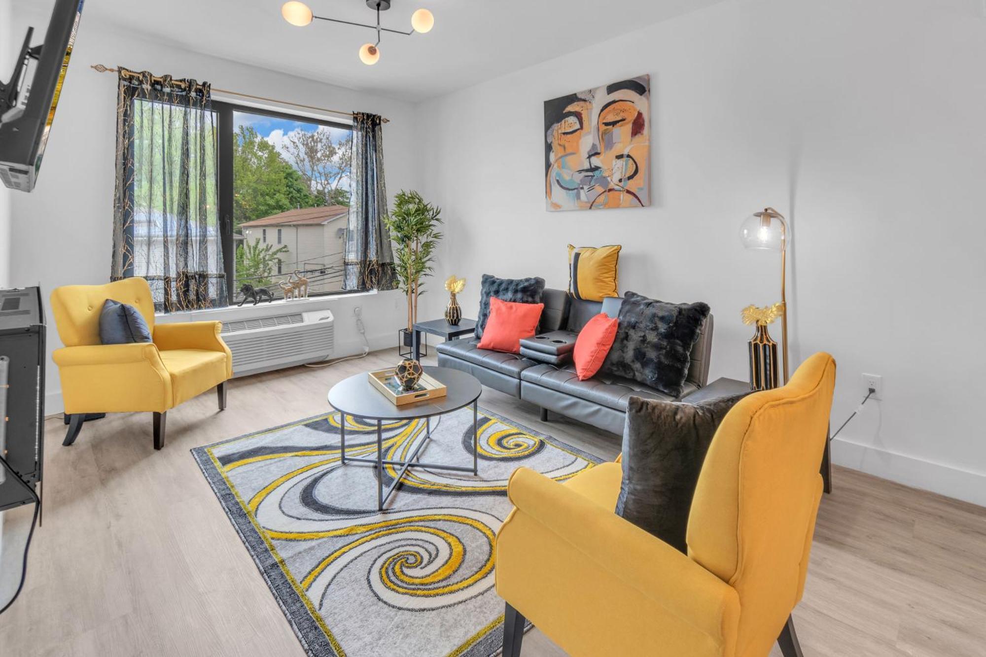 Apartamento Royal Oasis Indoor Pool, Free Parking, Near Nyc Elizabeth Exterior foto