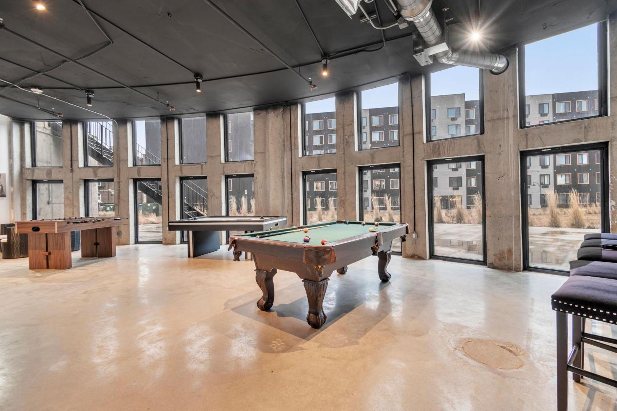 Apartamento Royal Oasis Indoor Pool, Free Parking, Near Nyc Elizabeth Exterior foto